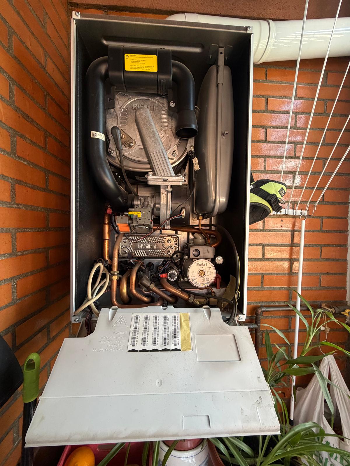 Instalación de caldera Vaillant